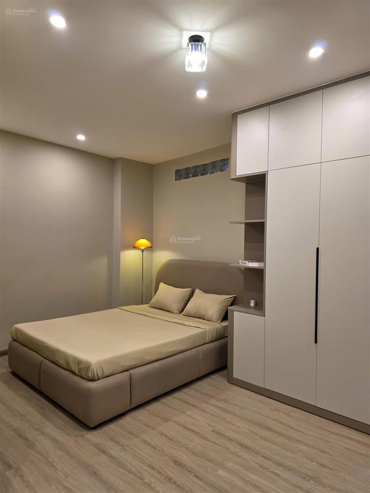 Nhà đẹp 5 tầng đường nguyễn đình chiểu  võ văn tần  phường bàn cờ (quận 3). giá 8,9 tỷ
