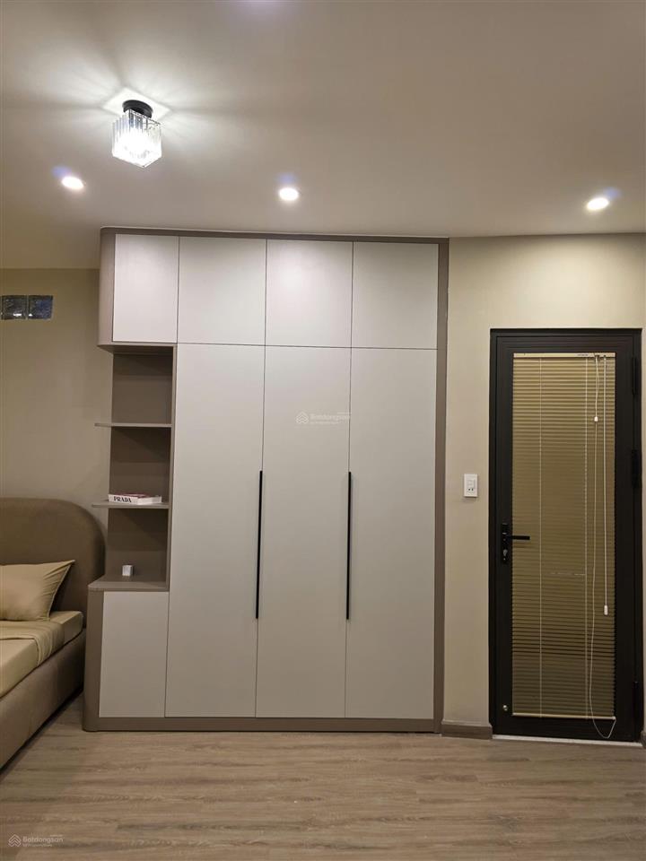 Nhà đẹp 5 tầng đường nguyễn đình chiểu  võ văn tần  phường bàn cờ (quận 3). giá 8,9 tỷ