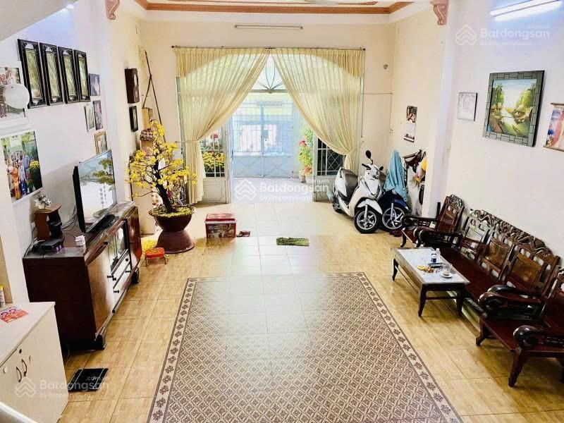 Hiếm! nhà 2 tầng khu cộng hòa  p13  tân bình, dt 5x17m. giá 8,68 tỷ