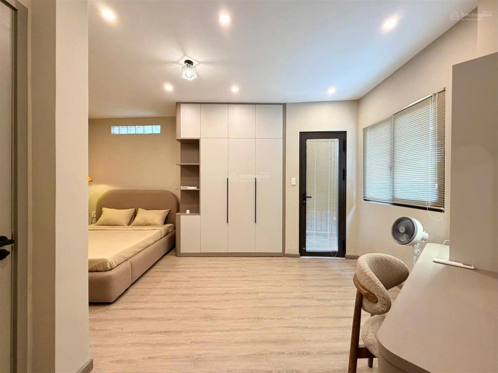 Giảm tận 6000 triệu cho nhà 5 tầng đường võ văn tần (quận 3). đoạn 2 chiều đẹp.giá 7,95 tỷ