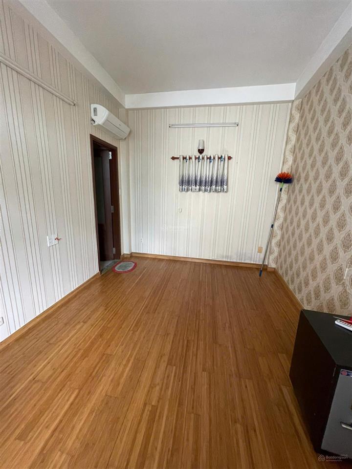 Bán gấp nhà mới 4 tầng ngay cộng hoà, phường 13, quận tân bình. dt sàn 74m2 giá 6,9 tỷ