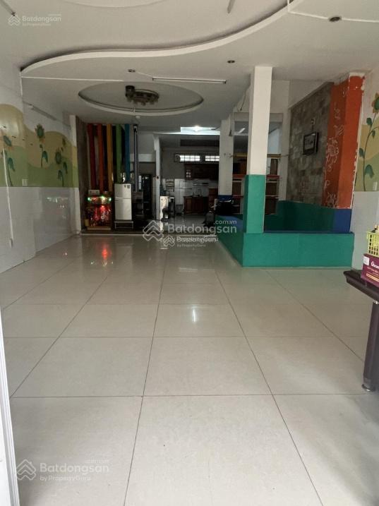 Cho thuê nhà nguyên căn 3 tầng khu sân bay tân sơn nhất, p2, tân bình. dt 6x20m