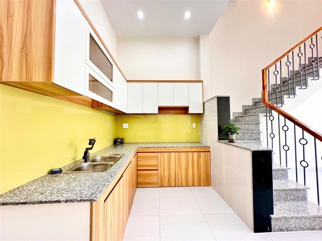 Bán nhà 3 tầng dt 4x13m, hẻm 4m đường dương thị mười, giá 4.95 tỷ