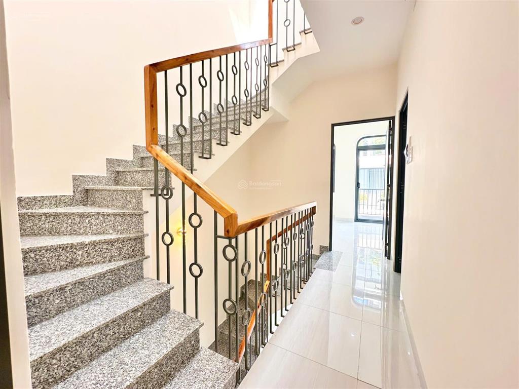 Bán nhà 3 tầng dt 4x13m, hẻm 4m đường dương thị mười, giá 4.95 tỷ