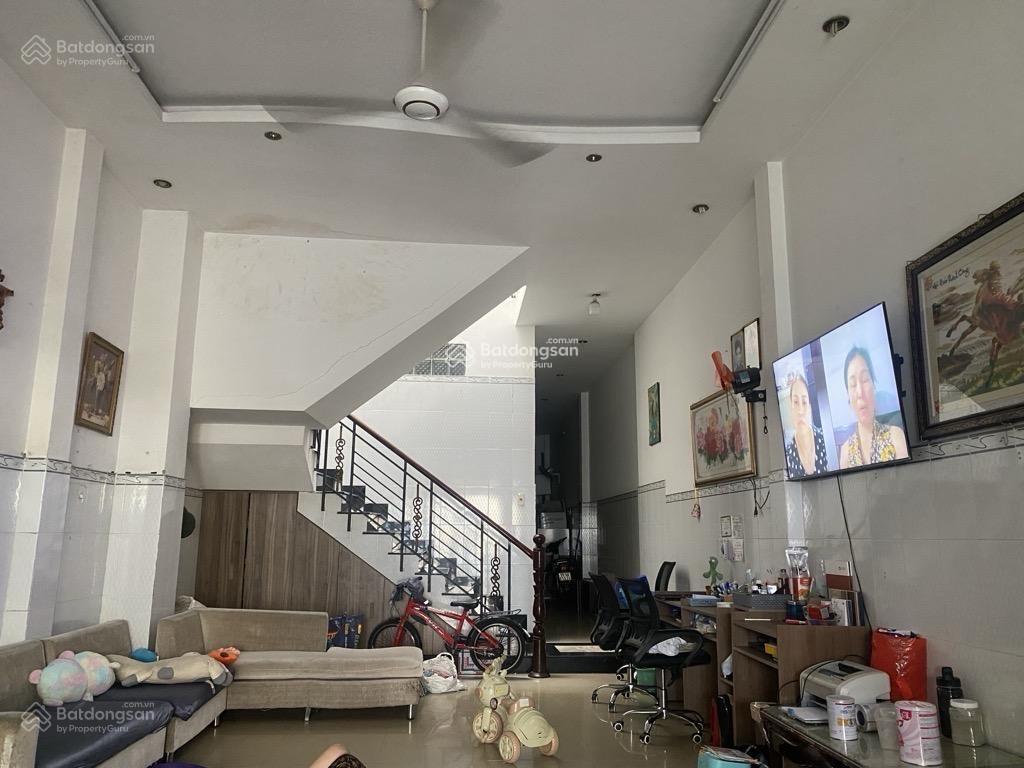 Bán nhà 2 tầng dt 4.7x23m, mặt tiền đường ttn13d, dòng tiền 35tr/tháng, giá 8.7 tỷ