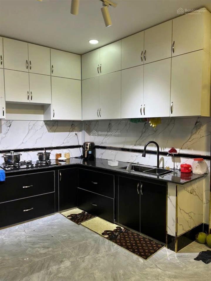 Bán nhà 3 tầng hẻm 8m trung mỹ tây 13, dt 6x13m, giá 5,69 tỷ