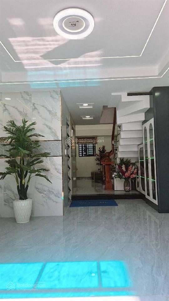 5 lầu (thang máy) nguyễn tư giản  hẻm xe hơi