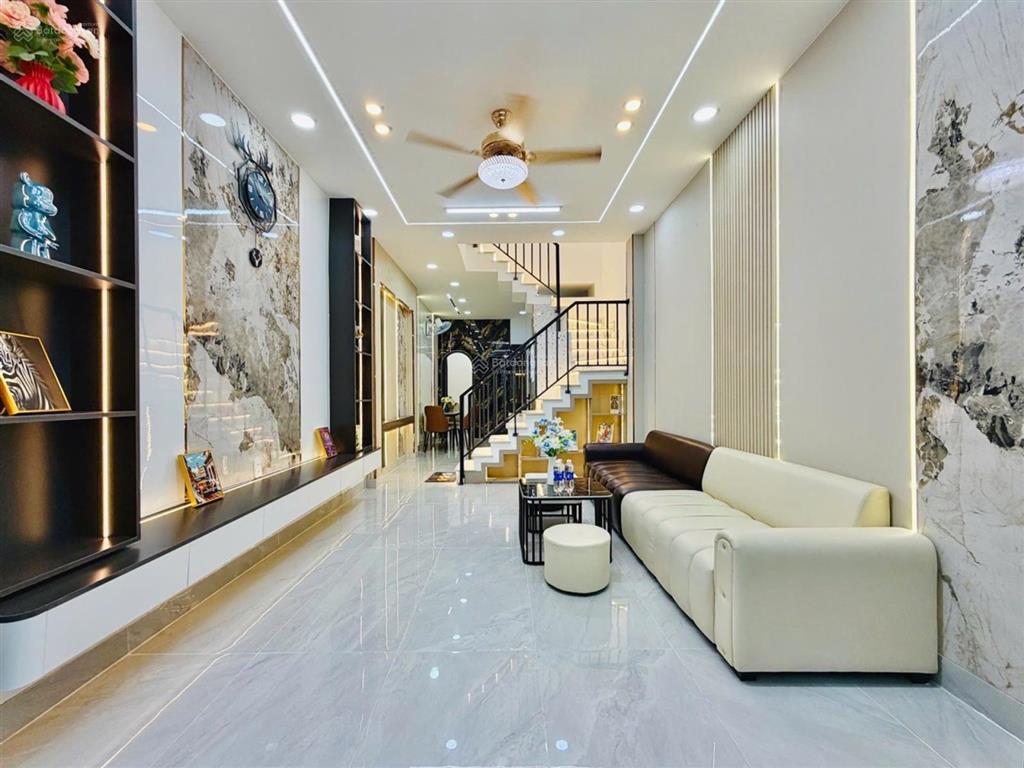 Sát mặt tiền  phan huy ích  2 lầu giá tốt ~ 4.8