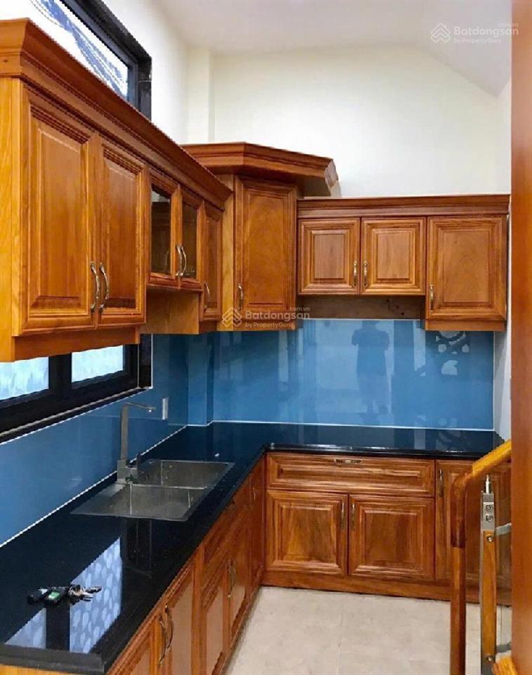 Hẻm xe hơi  hoàng bật đạt  4 lầu chỉ 6 tỷ xíu  tân bình