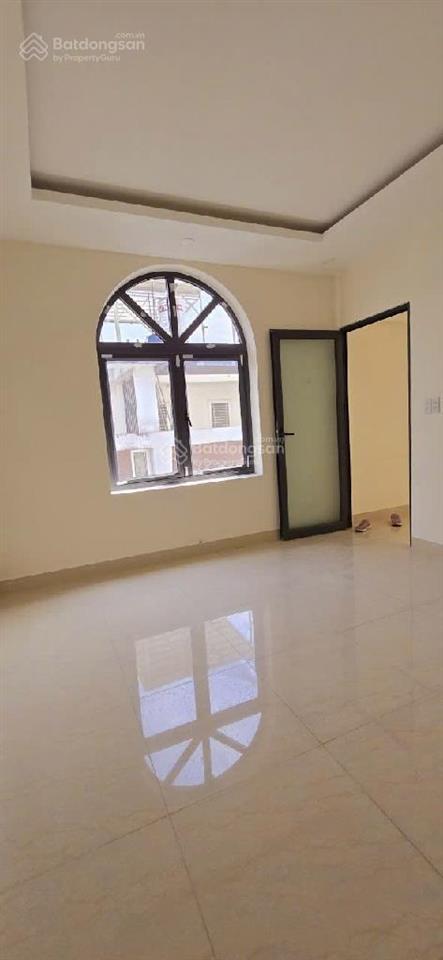 Hẻm xe hơi  hoàng bật đạt  4 lầu chỉ 6 tỷ xíu  tân bình