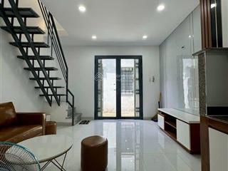 Nhà bán  nội thất xịn  2 tầng ( 24m2 )  giá chỉ 2ty4 còn tl  cách nhà thờ lạc quang 500m