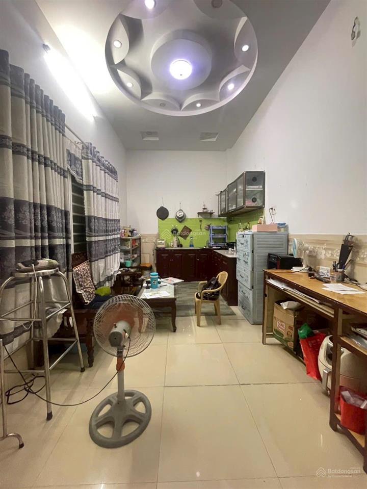 Xe tải đậu cửa sát mặt tiền nguyễn ảnh thủ quận 12  siêu phẩm chân dài miên man 124m²  7.6 tỷ