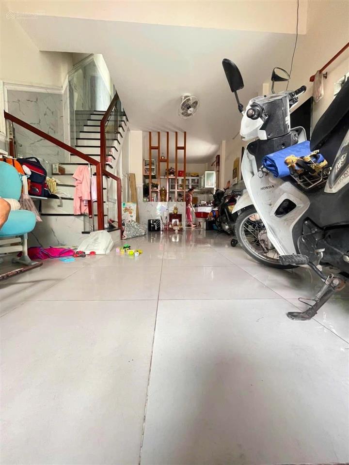 Xe hơi tới cửa  hẻm thông rộng  tân chánh hiệp quận 12 .gần đh gtvtgần dương thị mười chỉ 3,6 ty