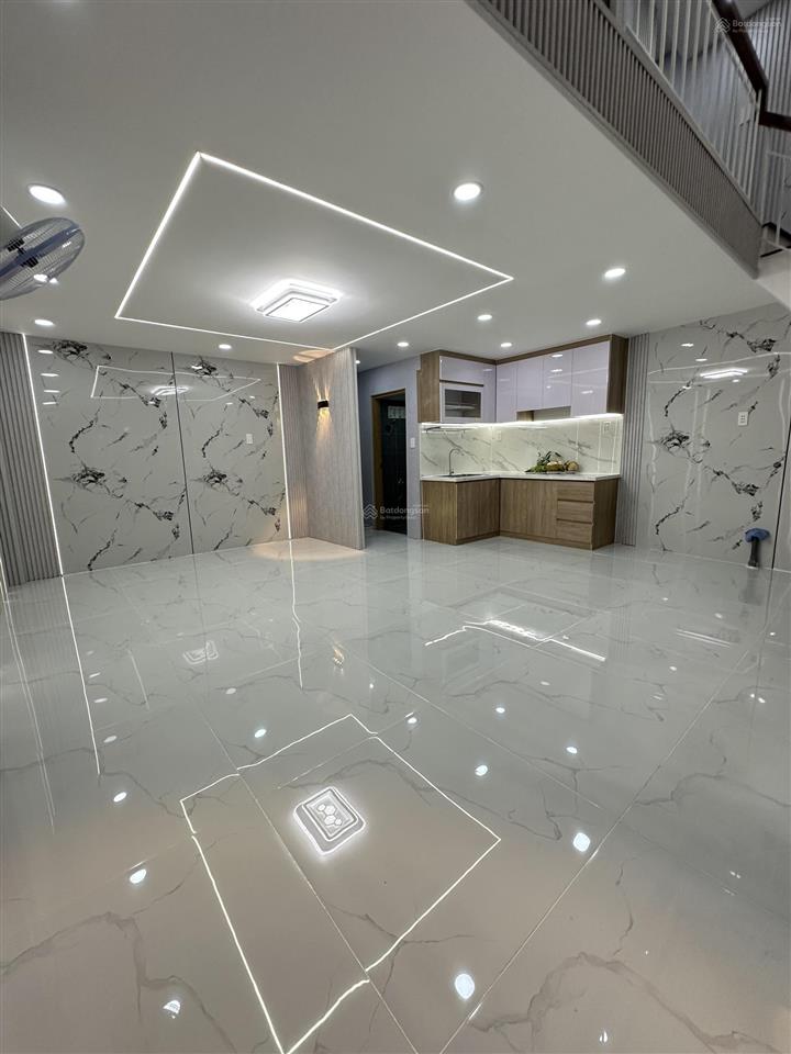 Bán nhà hẻm ôtô 7 chỗ. vài chục met ra nguyễn ảnh thủ ngang hiếm 5,5 m shr gần 40m2. chỉ 3,268 tỷ