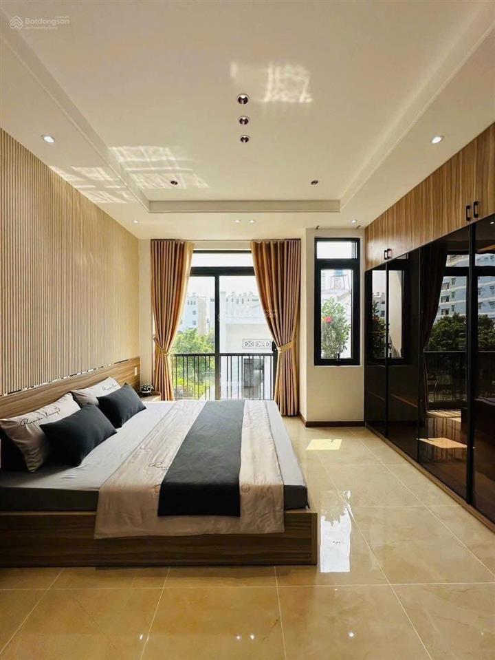Nhỉnh 5 tỷ sở hữu nhà đẹp hông riêng 8m tại an phú đông! ngang 5,6m hông riêng