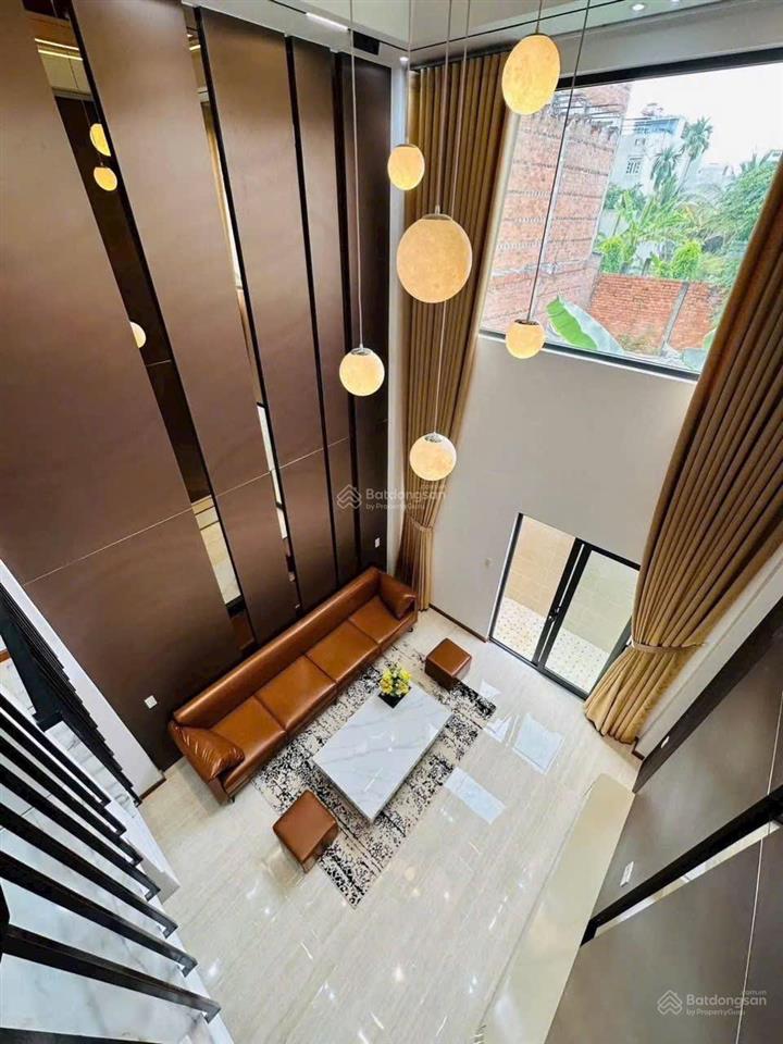 Nhỉnh 5 tỷ sở hữu nhà đẹp hông riêng 8m tại an phú đông! ngang 5,6m hông riêng