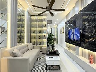 Hồng mai, hai bà trưng, 4 tầng, lô góc 3 mặt thoáng, full nội thất châu âu, sổ đỏ nở hậu, 9.5 tỷ.