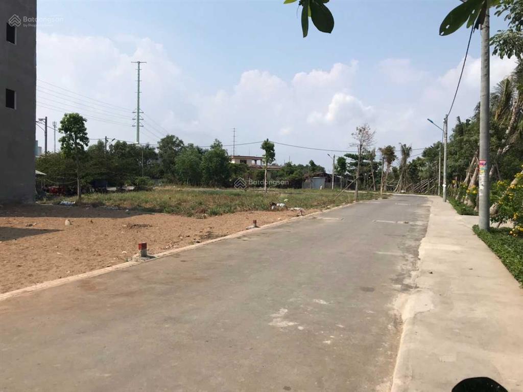 Bán đất 128.6m2, gần sông, ngay quốc lộ 50, ngang 7.8m dài 16.5m