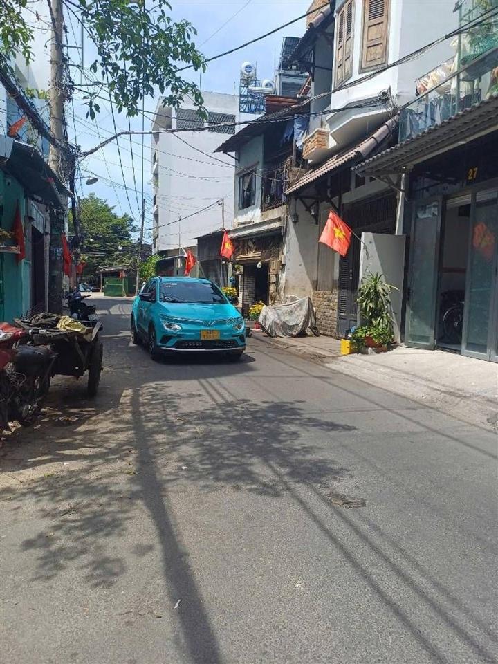 Tô hiệu, tân phú, 4 tầng btct,(4x13.5), đường nhựa 8m thông, tiện ở hoặc kinh doanh, nhỉnh 8 tỷ tl