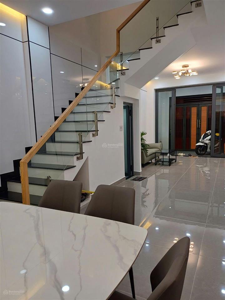 Tô hiệu, tân phú, 4 tầng btct,(4x13.5), đường nhựa 8m thông, tiện ở hoặc kinh doanh, nhỉnh 8 tỷ tl