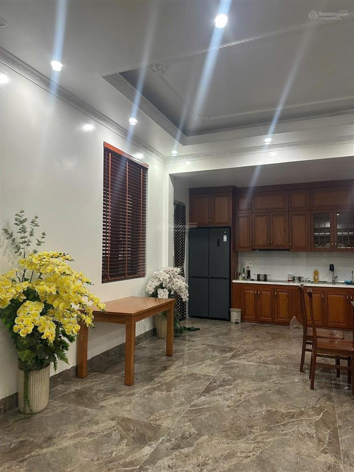 Căn biệt thự song lập 135m, 7 phòng ngủ tại centa city cần cho thuê ạ
