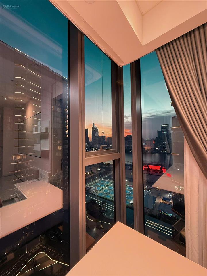 Louis bán 2pn view hoa hậu diện tích rộng 81m2  the opera  giá 36 tỷ