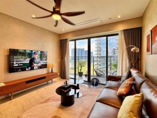Louis bán 2pn hoa hậu view cầu ba son sông sài gòn sẵn sổ hồng  the opera  giá 43 tỷ.