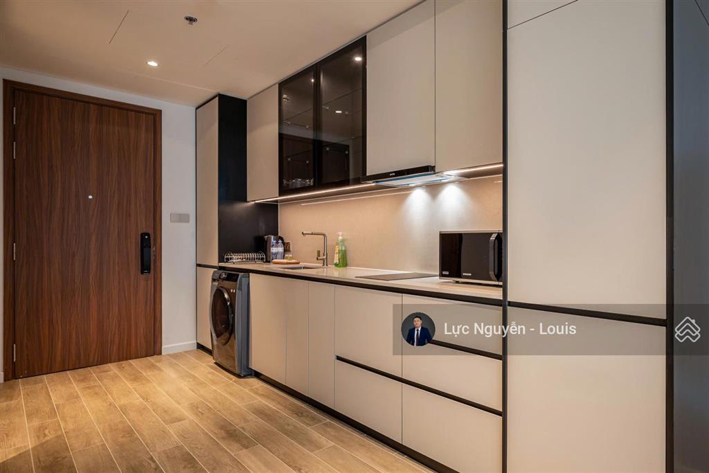 Louis bán gấp căn studio hiếm có tại crest view sông q1  giá 12,5 tỷ