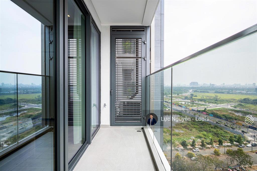 Louis bán gấp căn studio hiếm có tại crest view sông q1  giá 12,5 tỷ