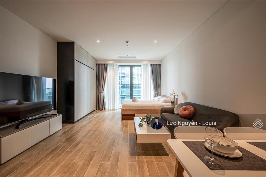 Louis bán gấp căn studio hiếm có tại crest view sông q1  giá 12,5 tỷ