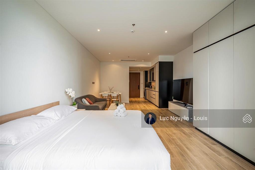 Louis bán gấp căn studio hiếm có tại crest view sông q1  giá 12,5 tỷ