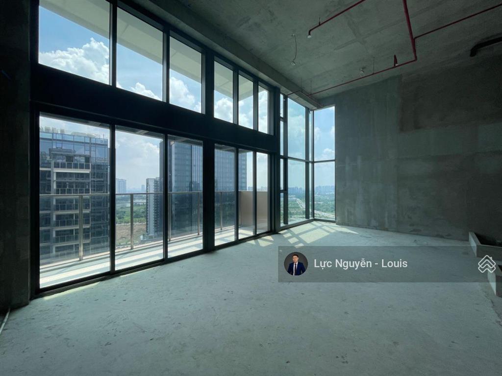 Louis bán căn loft tổng diện tích 110m² view cầu bason đã có sổ hồng  the opera  giá 43,3 tỷ.