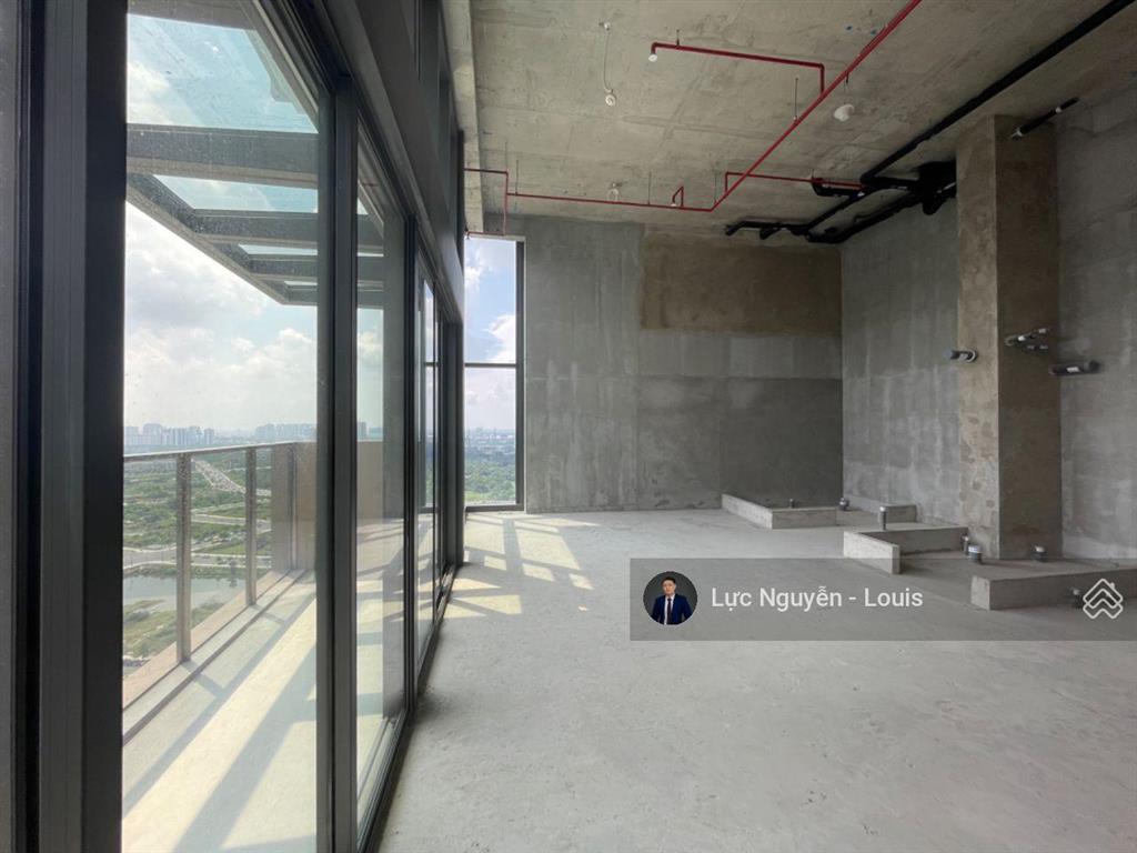Louis bán căn loft tổng diện tích 110m² view cầu bason đã có sổ hồng  the opera  giá 43,3 tỷ.