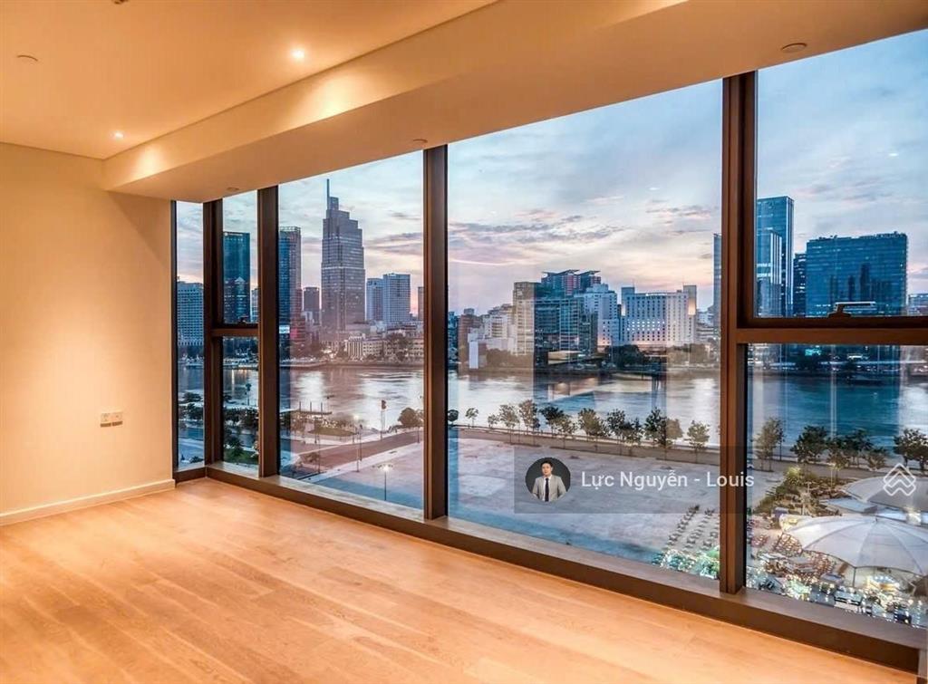 Louis bán 4pn view sông sài gòn trực diện, thang máy riêng đến tận nhà  the opera  giá 108 tỷ