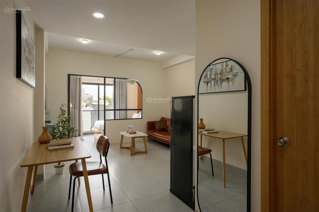 Cho thuê căn hộ cao cấp 1pn ban công lớn đường võ thị sáu tân định quận 1