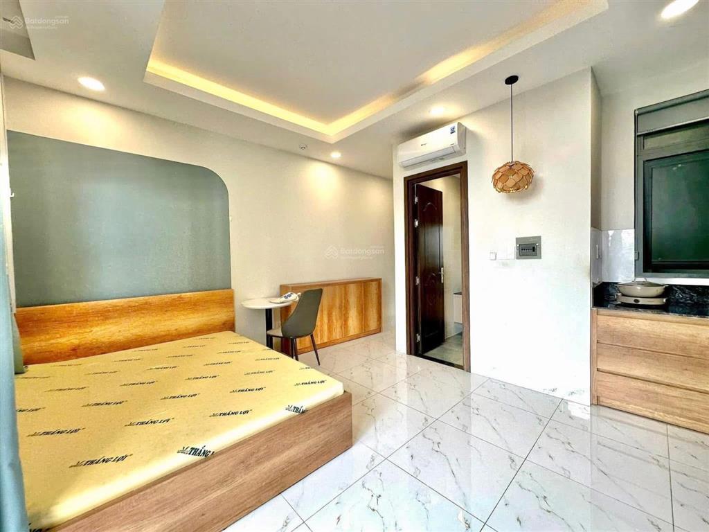 Cho thuê căn hộ ban công full nội thất đường nguyễn xí bình thạnh gần đh văn lang, đh hutech