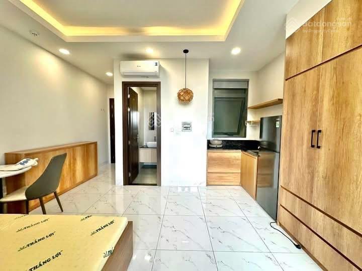 Cho thuê căn hộ ban công full nội thất đường nguyễn xí bình thạnh gần đh văn lang, đh hutech