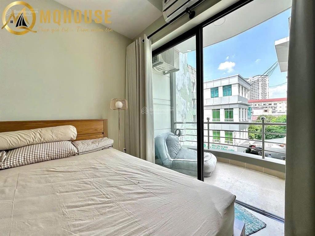 Cho thuê căn hộ ban công, full nội thất máy giặt riêng đường trần huy liệu gần ngã tư phú nhuận
