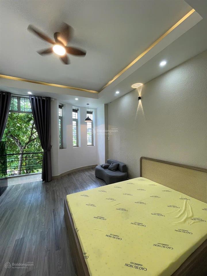 Cho thuê căn hộ 1pn tách bếp 50m2 đường huỳnh văn bánh, vị trí gần q3, đi sân bay 5  7p