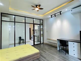 Cho thuê căn hộ 1pn tách bếp 50m2 đường huỳnh văn bánh, vị trí gần q3, đi sân bay 5  7p