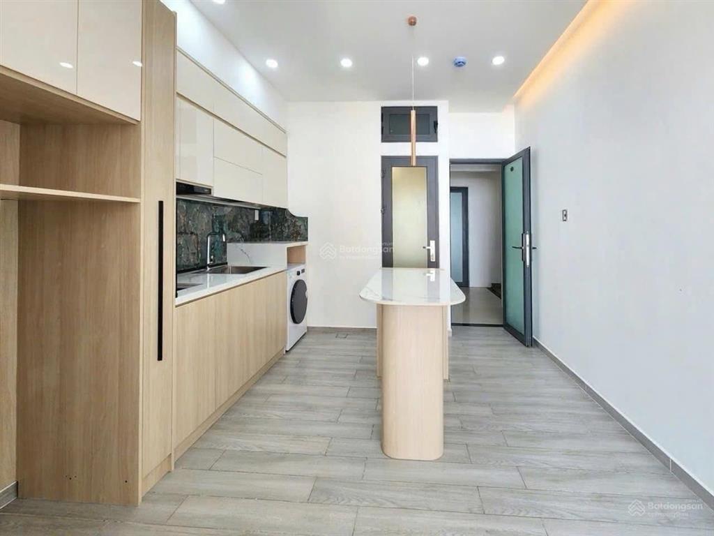 Cho thuê căn hộ studio  1pn ban công full nội thất cao cấp, vị trí gần chợ bà chiểu