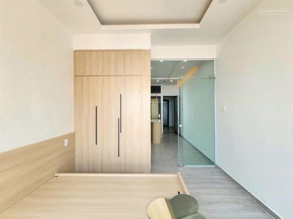 Cho thuê căn hộ studio  1pn ban công full nội thất cao cấp, vị trí gần chợ bà chiểu