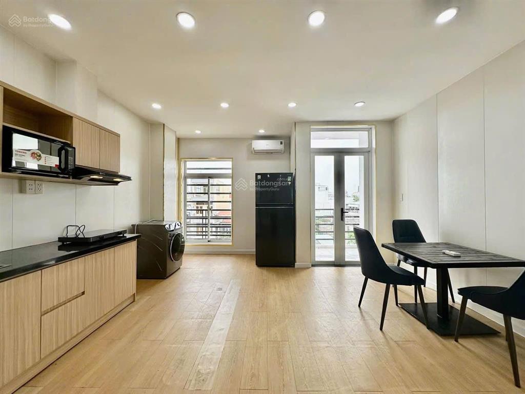Cho thuê căn hộ 1pn cửa sổ  balcon thoáng ngay cầu bông tiện đi q1 giá chỉ 9tr/th
