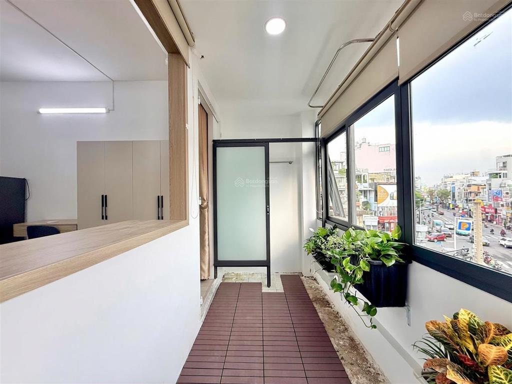 Cho thuê căn hộ mới 100% studio  1pn balcon đường lê văn sỹ giá chỉ 7,5tr/th