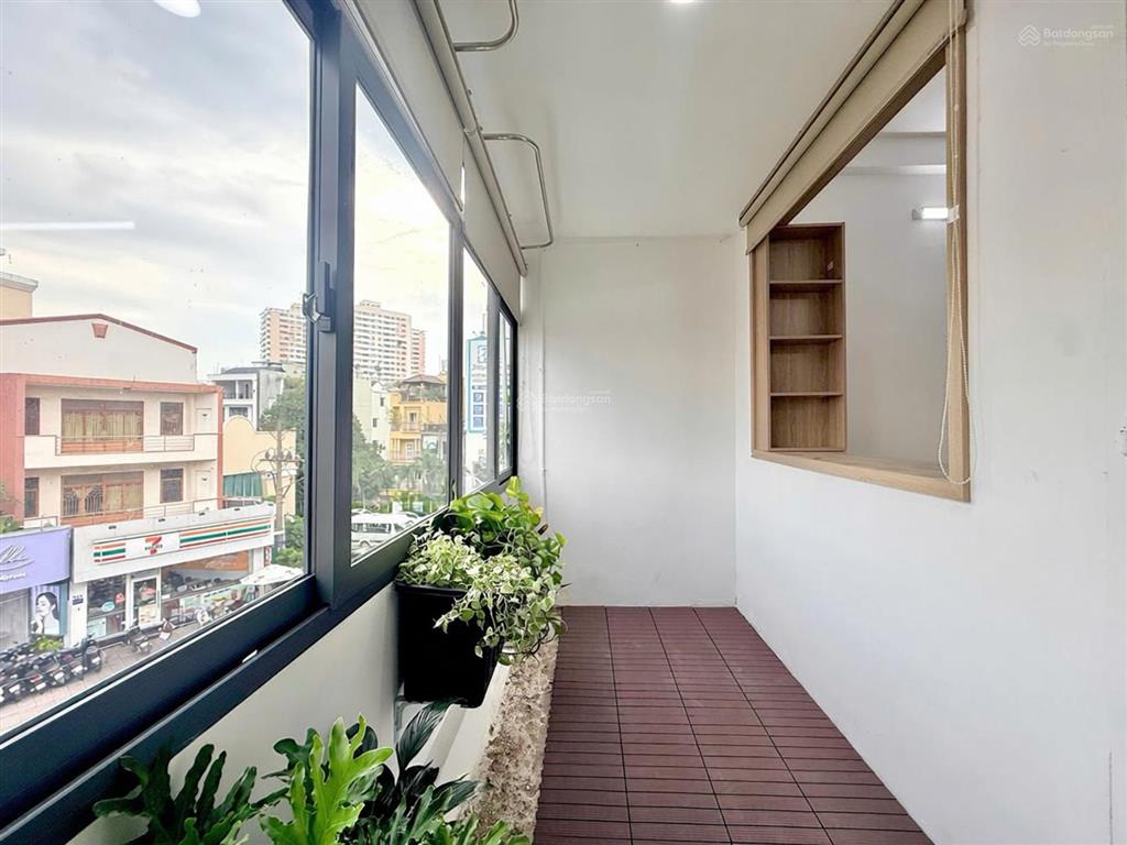 Cho thuê căn hộ mới 100% studio  1pn balcon đường lê văn sỹ giá chỉ 7,5tr/th
