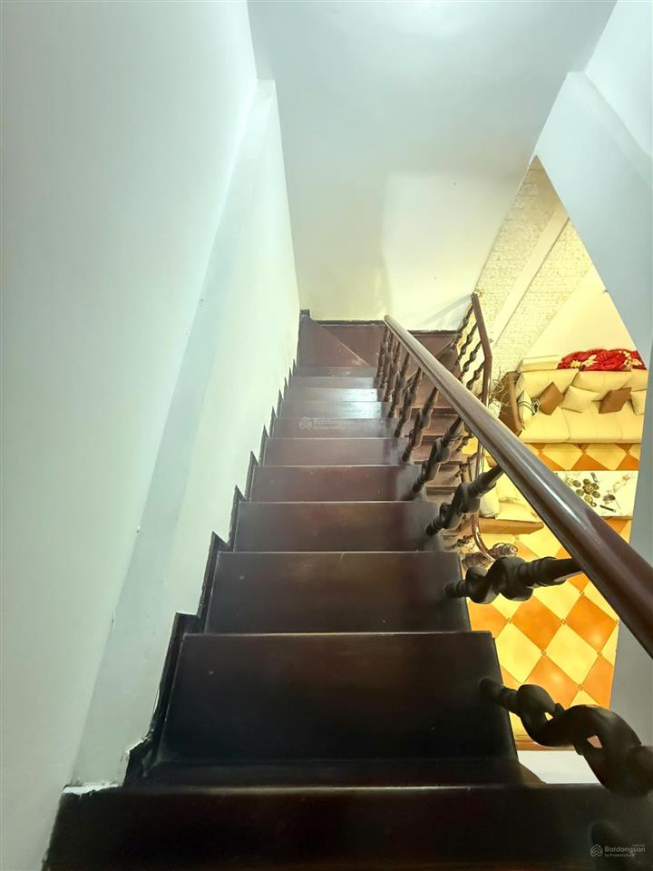 Chính chủ bán nhà riêng kiểu bt 125m2,mt 13.2m,81/353 bát khối thông ngõ 206 cổ linh đi bộ tới aeon