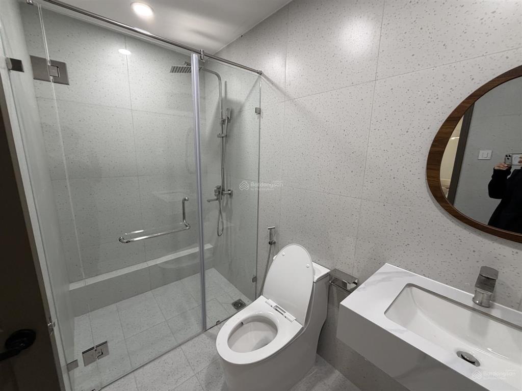 Khai trương căn hộ dịch vụ mới 100% full nội thất ngay toà nhà la vela saigon, chùa vĩnh nghiêm q3