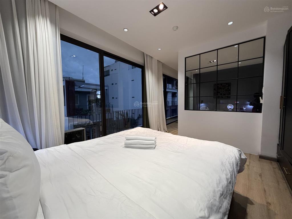 Khai trương căn hộ dịch vụ mới 100%, full nội thất gần cầu thủ thiêm cầu bason thuận tiện đi quận 1