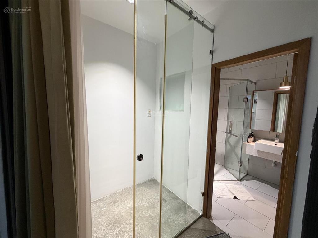 Khai trương căn hộ dịch vụ mới 100%, full nội thất gần cầu thủ thiêm cầu bason thuận tiện đi quận 1