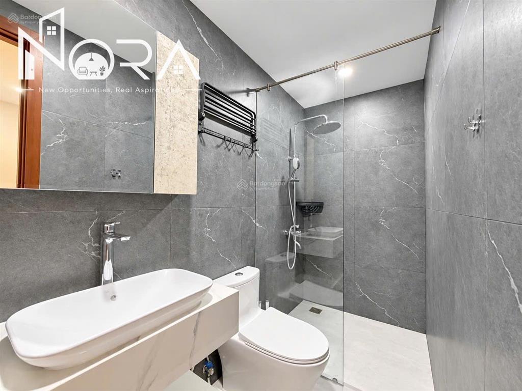 Khai trương căn hộ dịch vụ mới 100%, full nội thất, ngay nhà thờ tân định, hồ con rùa, chợ tân định